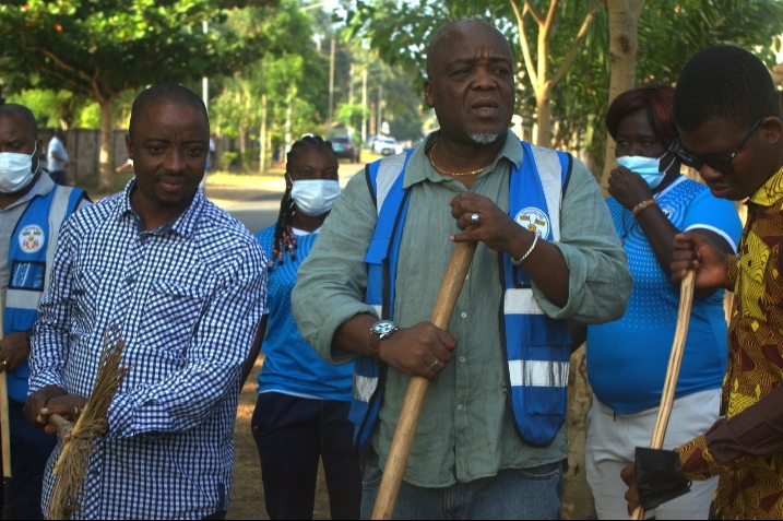 Togo/Lacs 3 : Le Maire ANANI Messan mobilise la population pour une ville propre et attractive
