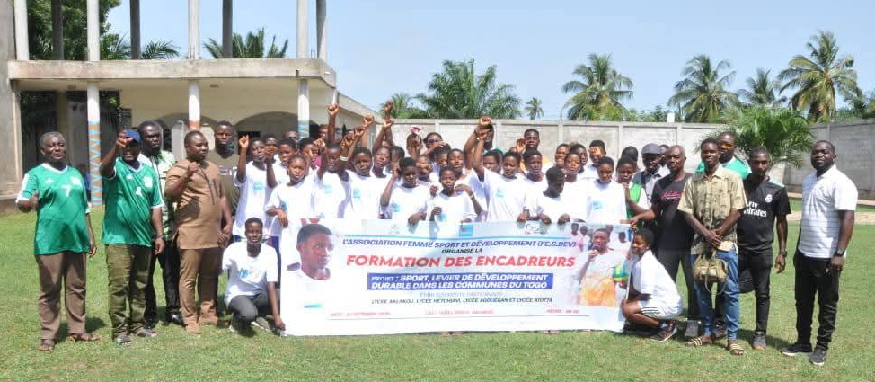 Togo/Lacs 2 : FE.S.DEV forme des encadreurs pour faire du sport un outil d’autonomisation des jeunes filles